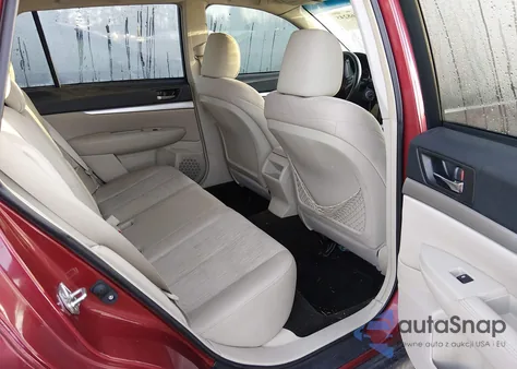 2013 Subaru Outback 2.5I Premium z USA, uszkodzony, nr VIN 4S4BRCCCXD3241490